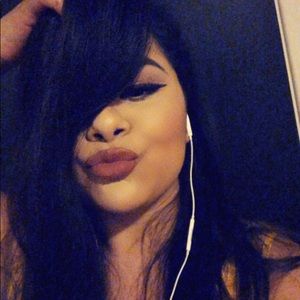 Meet your Posher, Elidet